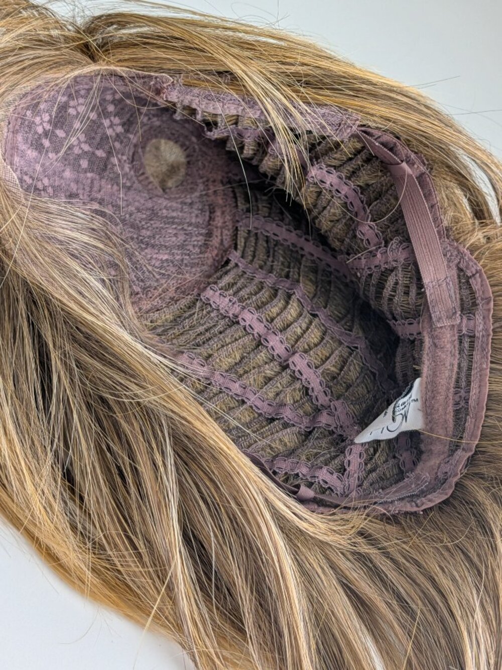 LUXHAIR Lace Front Smooth Shag Light Golden Brown Wig No Box Keralon Light - Picture 8 of 8